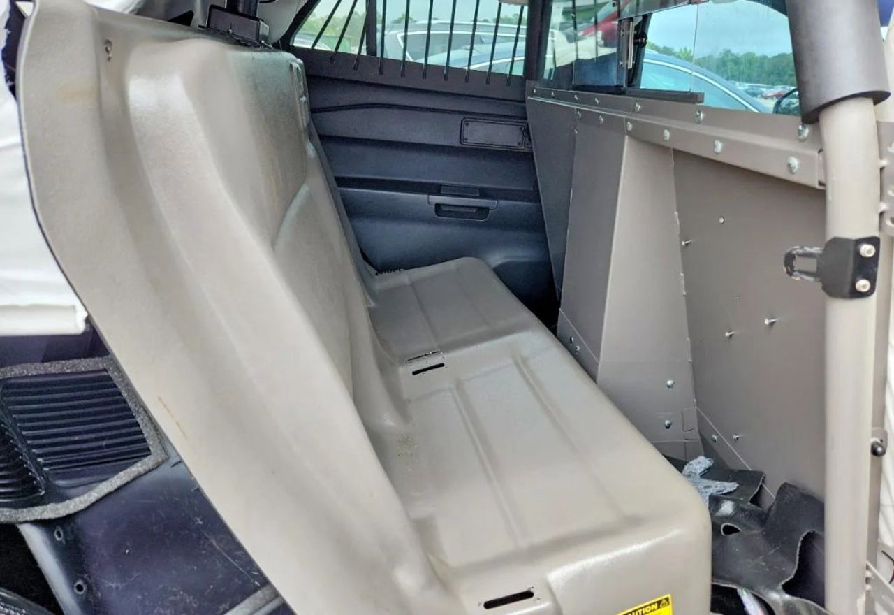 2022 Ford Explorer Police Interceptor Utility - 1FM5K8AC9NGB46530 photo 22