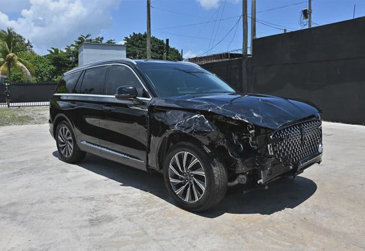 2025 Lincoln Aviator Premiere - 5LM5J6WC2SGL15957 photo 2