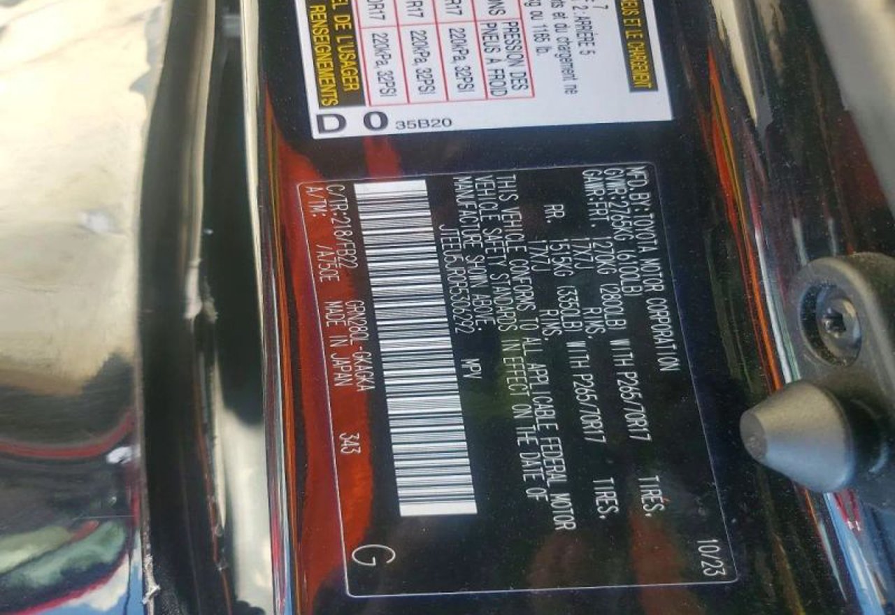 2024 Toyota 4Runner SR5 Sport Utility 4D - JTEEU5JR0R5306292 photo 24