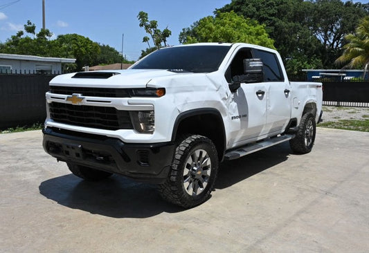2024 Chevrolet Silverado 2500HD Custom Pickup 4D 6 1/2 ft - 2GC4YME75R1164403 photo 2