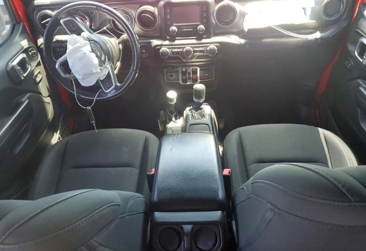 2020 Jeep Gladiator - 1C6HJTAG5LL126409 photo 19