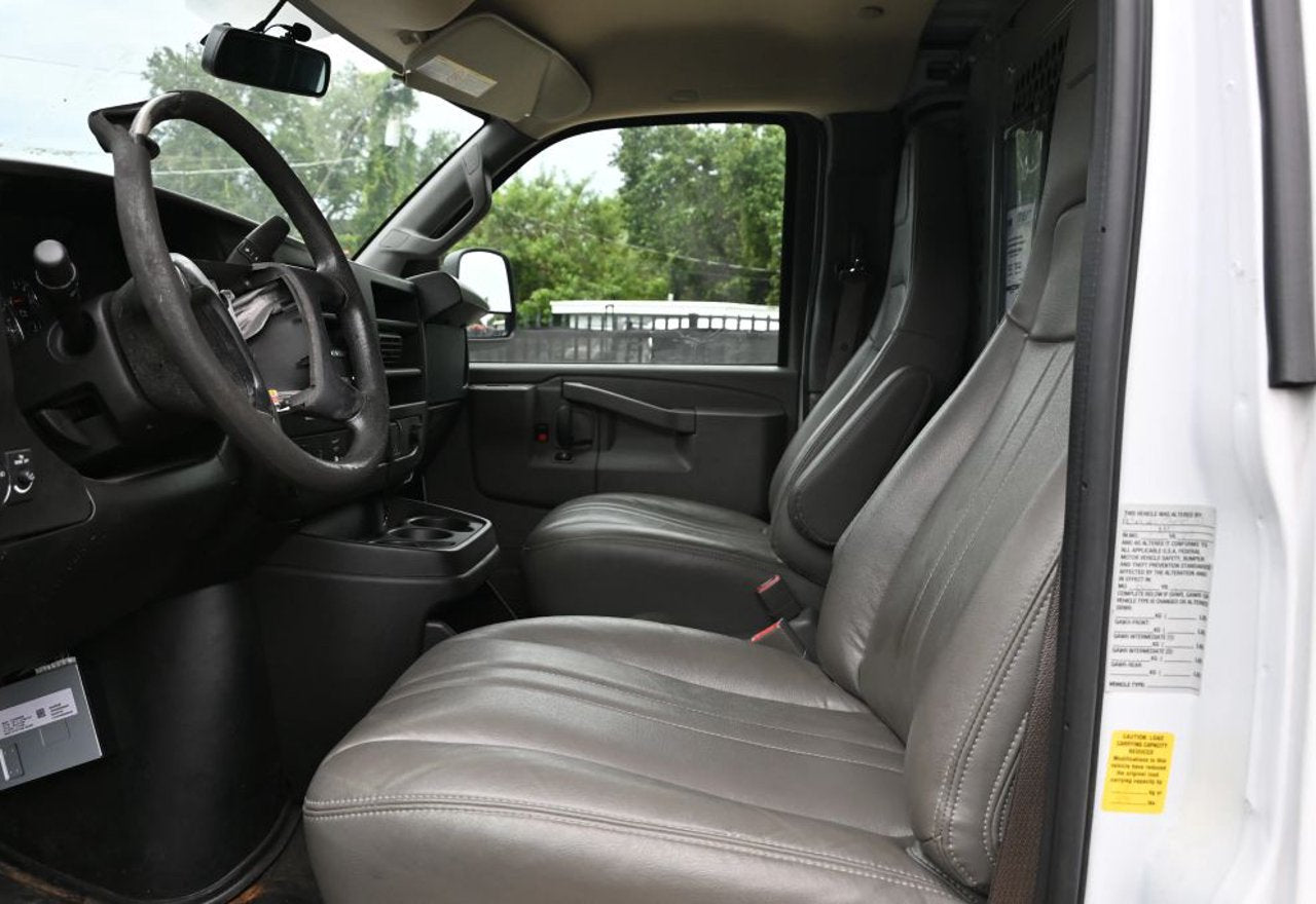 2024 Chevrolet Express 2500 - 1GCWGAF78R1179279 photo 29