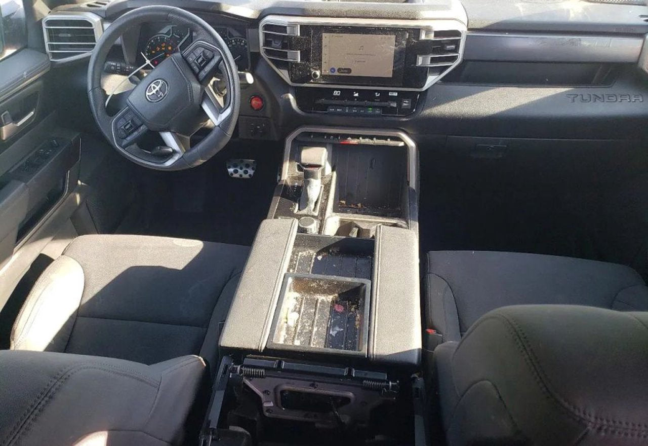 2025 Toyota Tundra SR5 - 5TFLA5EC8SX042176 photo 20
