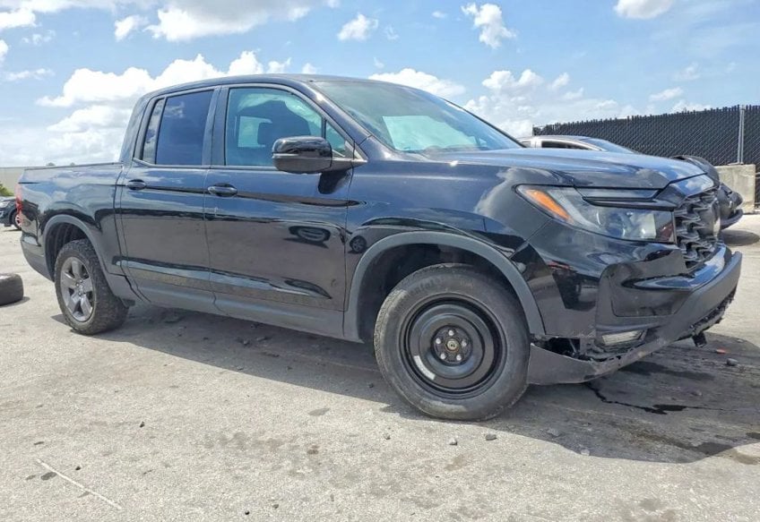 2024 Honda Ridgeline TrailSport - 5FPYK3F67RB001968 photo 2