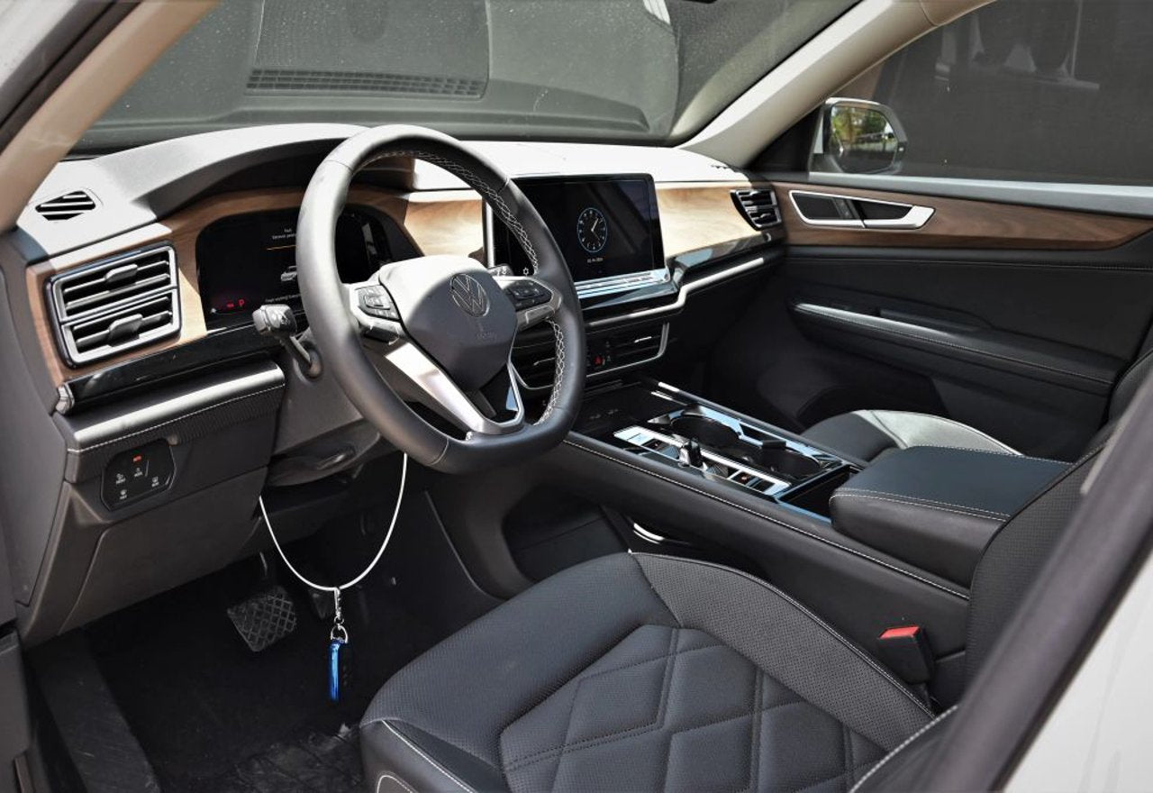 2024 Volkswagen Atlas SE - 1V2WR2CA3RC574621 photo 31