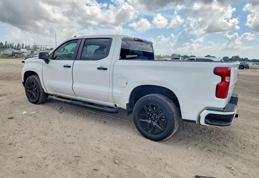 2025 Chevrolet Silverado 1500 Custom - 3GCPABEK0SG261600 photo 3