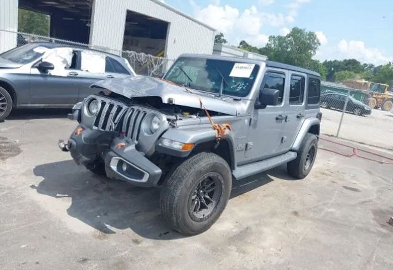 2019 Jeep Wrangler Unlimited Sahara - 1C4HJXEN7KW564466 photo 13