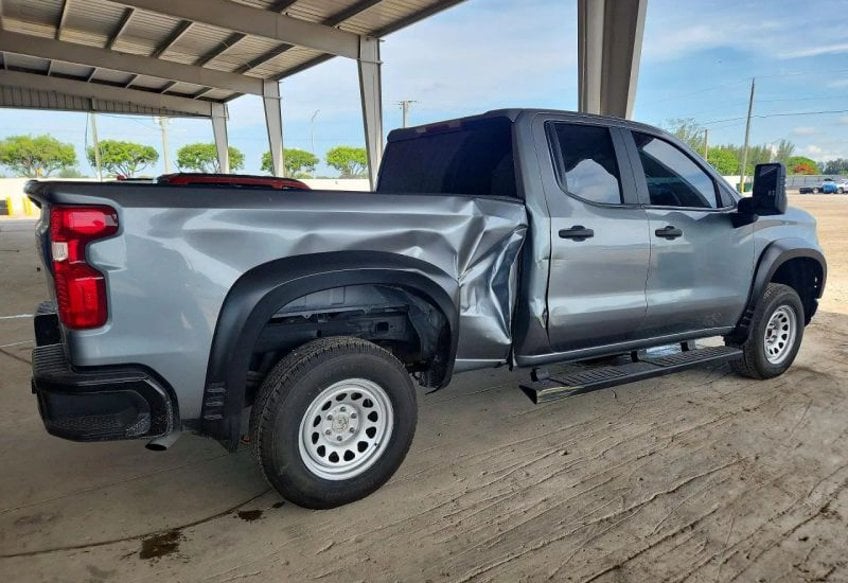 2019 Chevrolet Silverado 1500 Work Truck Pickup 4D 6 1/2 ft - 1GCRWAEH0KZ244854 photo 4