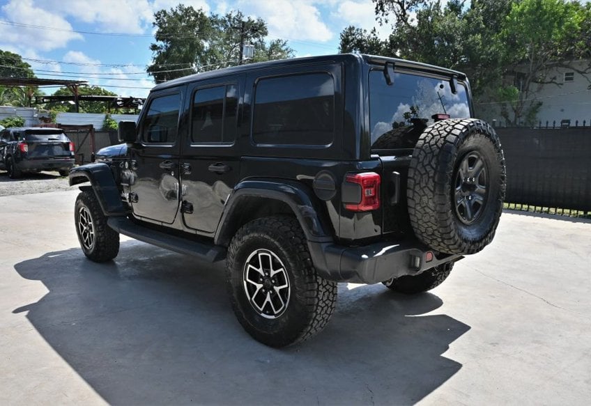 2024 Jeep Wrangler Sahara - 1C4PJXEG3RW245637 photo 4