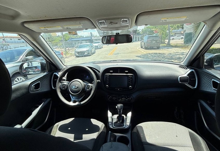 2020 Kia Soul - KNDJ23AU4L7106979 photo 11