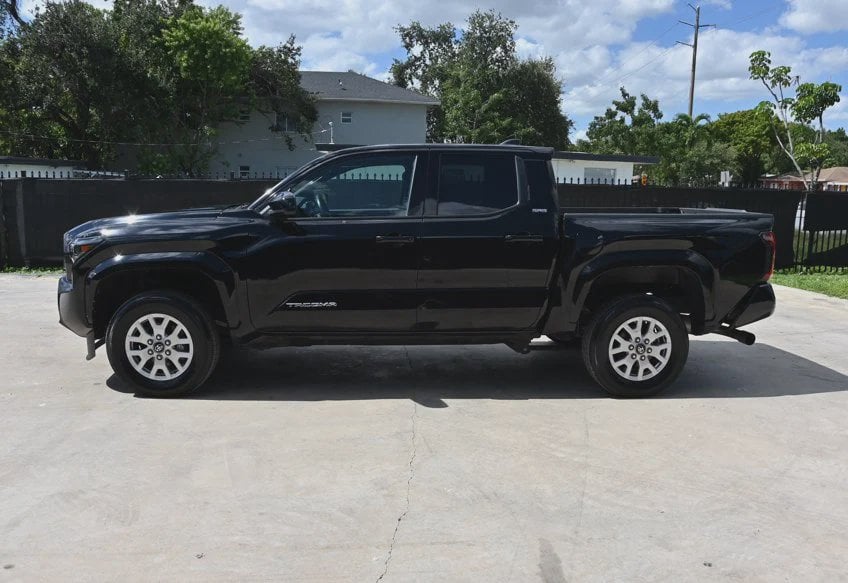 2025 Toyota Tacoma SR5 - 3TMKB5FN5SM041050 photo 7