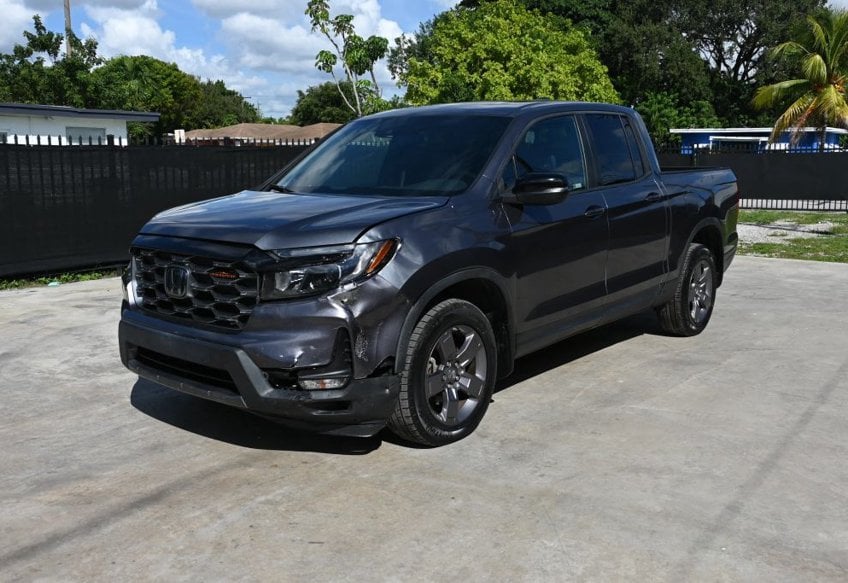 2024 Honda Ridgeline TrailSport - 5FPYK3F67RB003106 photo 2