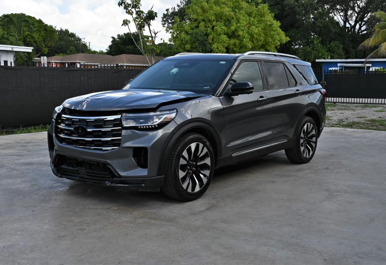 2025 Ford Explorer Platinum - 1FMUK8HH4SGB66807 photo 27