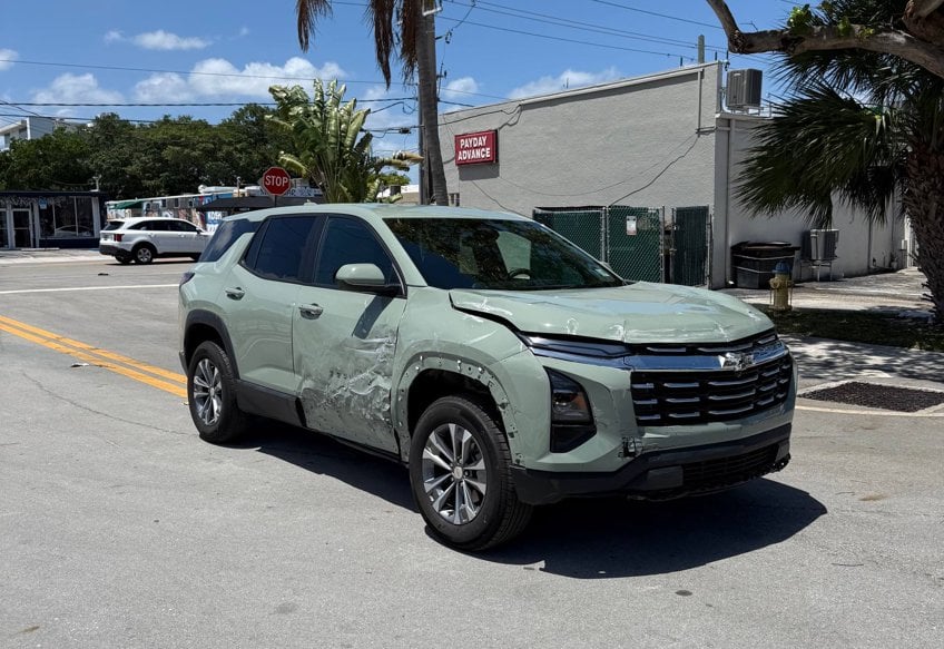 2026 Chevrolet Equinox LT - 3GNAXPEG5TL239542 photo 2