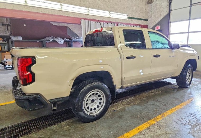 2024 Chevrolet Colorado Work Truck - 1GCGSBEC8R1201238 photo 3