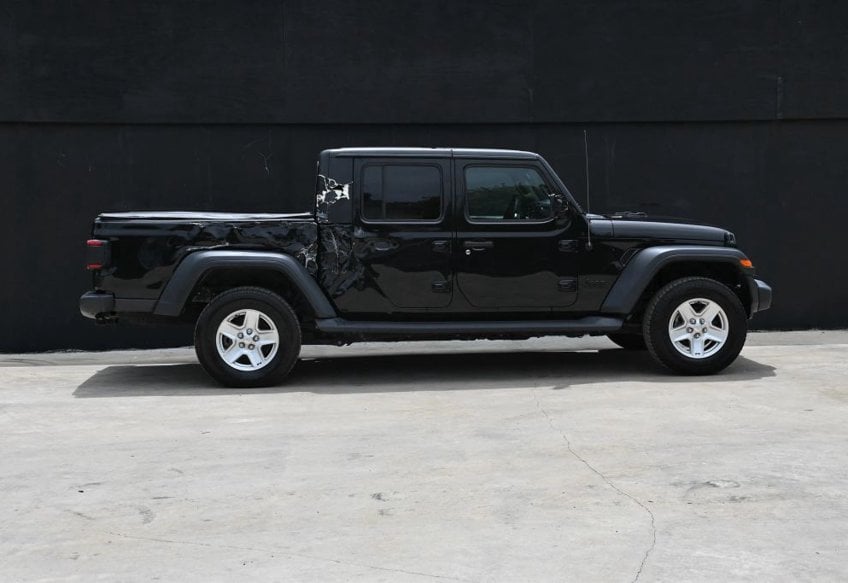 2020 Jeep Gladiator Sport S - 1C6HJTAG6LL121039 photo 6