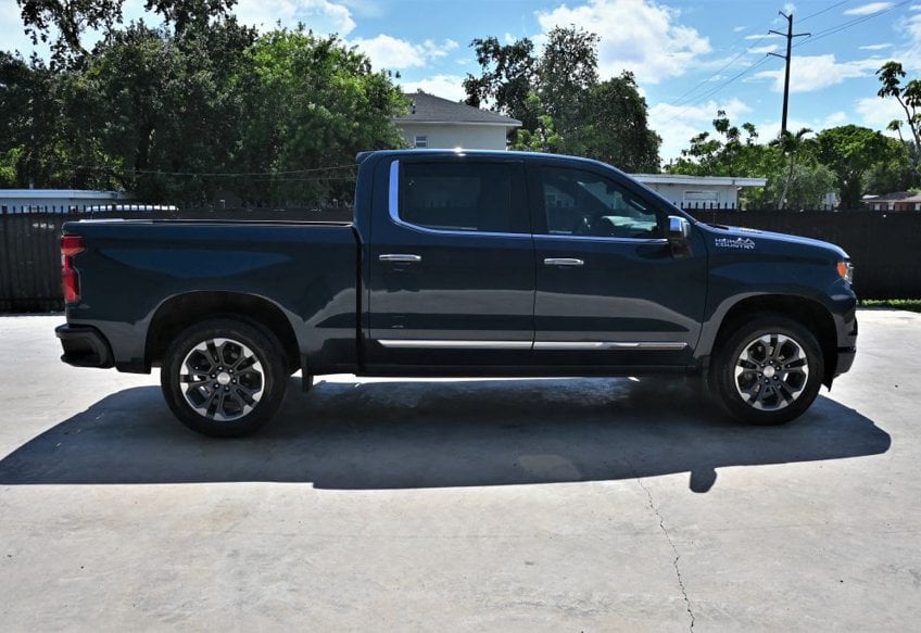 2022 Chevrolet Silverado 1500 High Country - 3GCUDJET5NG585756 photo 5