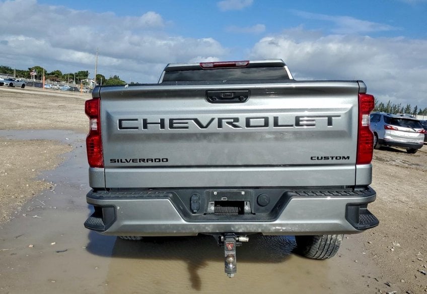 2024 Chevrolet Silverado 1500 Custom - 1GCPABEK4RZ322912 photo 3