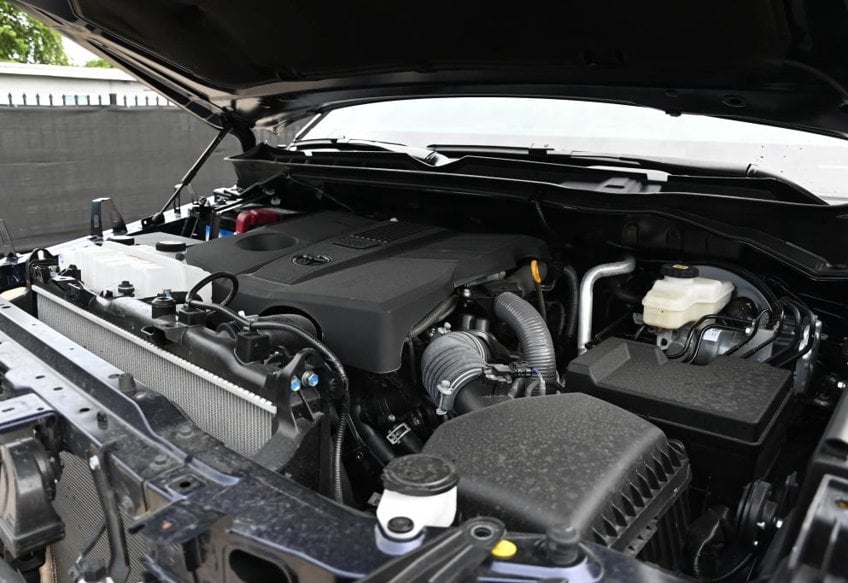 2025 Toyota Tundra Limited - 5TFJA5DB3SX263765 photo 25