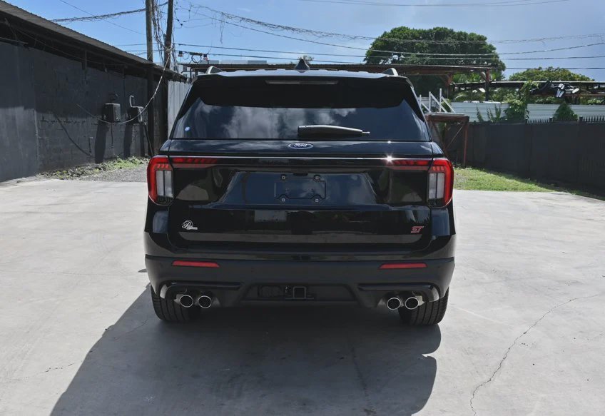 2026 Ford Explorer ST - 1FMWK8GC0TGA92611 photo 4