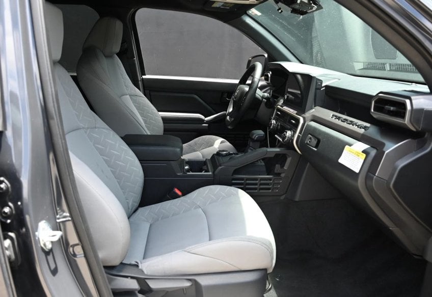 2025 Toyota Tacoma SR5 - 3TMLB5JN1SM168065 photo 16