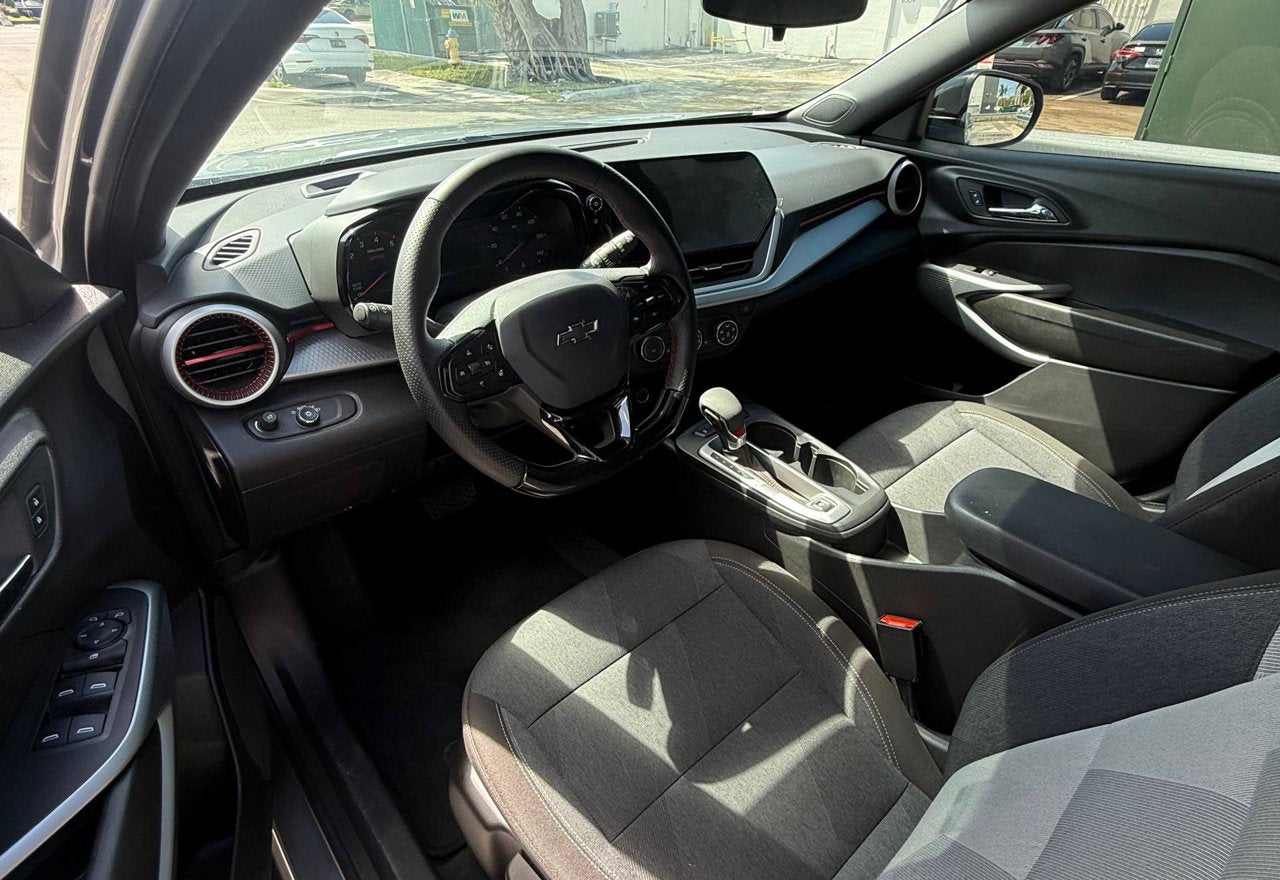 2024 Chevrolet Trax RS - KL77LGE25RC184790 photo 26