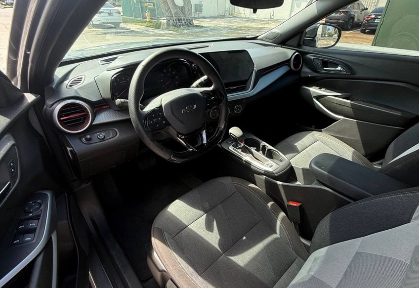2024 Chevrolet Trax RS - KL77LGE25RC184790 photo 11