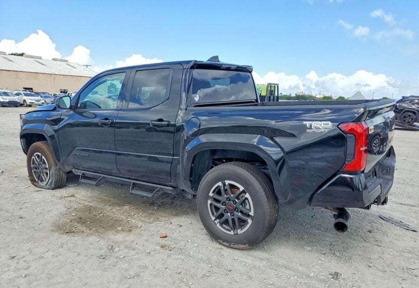 2025 Toyota Tacoma SR5 - 3TMKB5FN9SM053525 photo 3