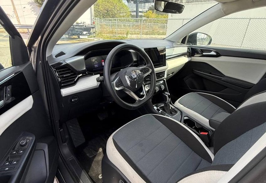 2025 Volkswagen Taos S - 3VV5C7B28SM037433 photo 9