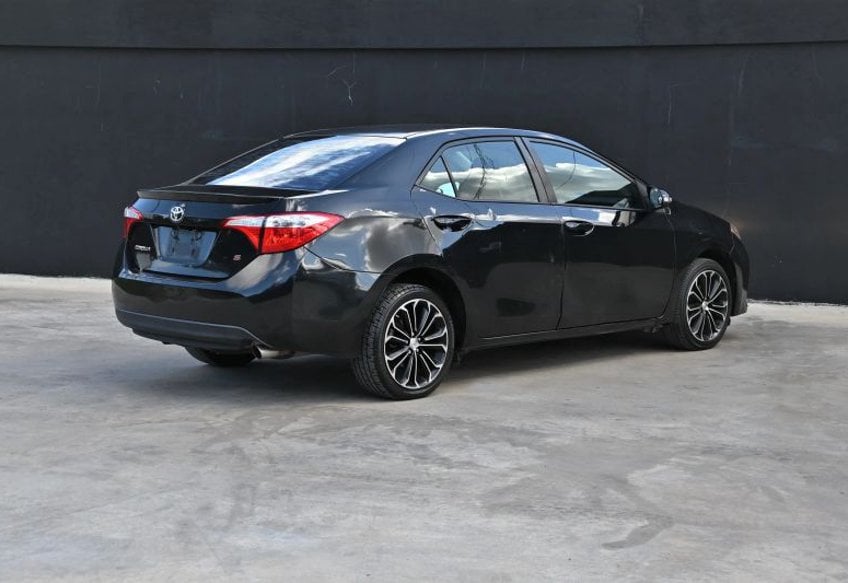 2015 Toyota Corolla S Sedan 4D - 2T1BURHE2FC407821 photo 17