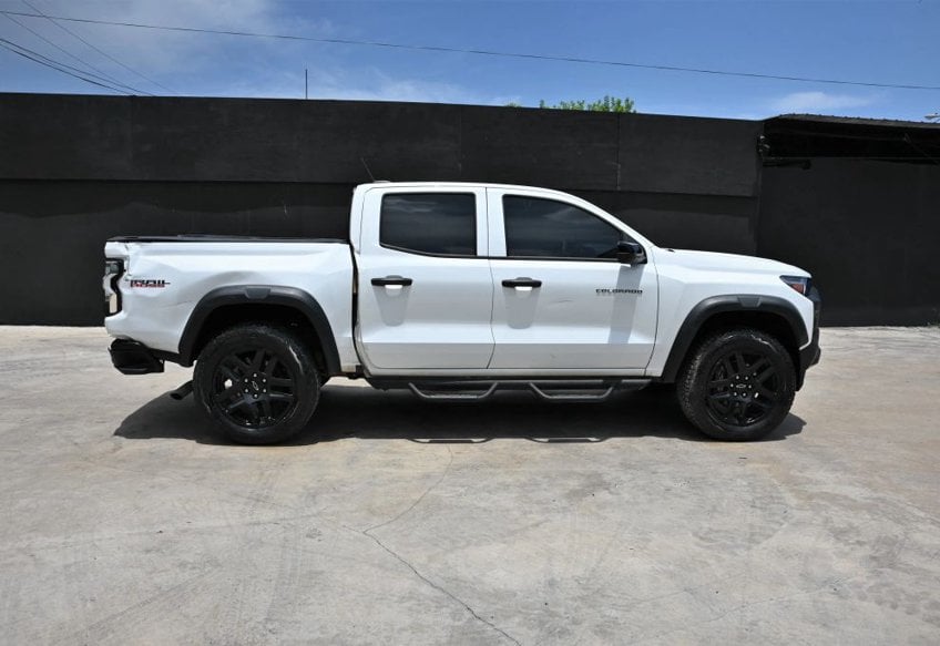 2024 Chevrolet Colorado Trail Boss - 1GCPTEEK5R1283418 photo 5