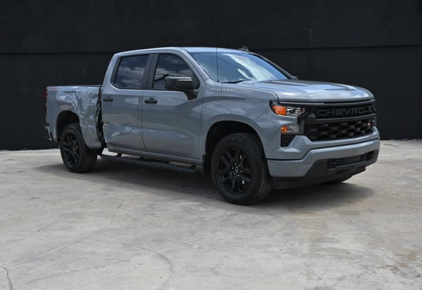 2024 Chevrolet Silverado 1500 Custom - 3GCPDBEK7RG347973 photo 2