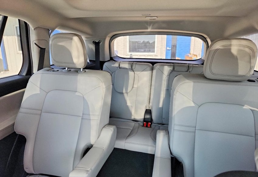 2025 Lincoln Aviator Premiere - 5LM5J6WC2SGL15957 photo 10