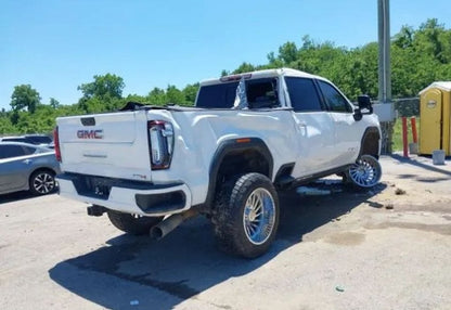 2022 GMC Sierra 2500HD AT4 - 1GT49PEYXNF209328 photo 3