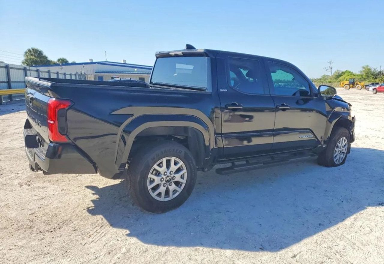 2025 Toyota Tacoma SR5 - 3TMKB5FN7SM047027 photo 15