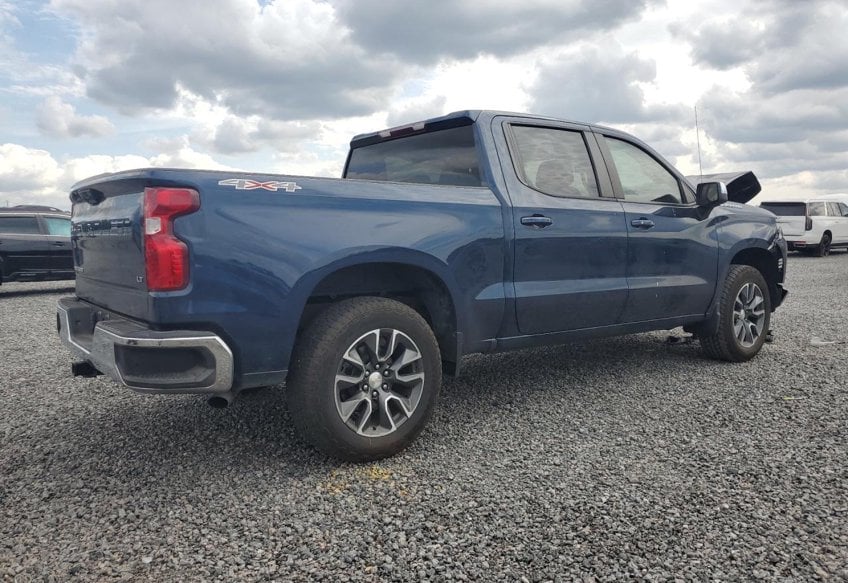 2022 Chevrolet Silverado 1500 LT - 1GCPDDEKXNZ515577 photo 3