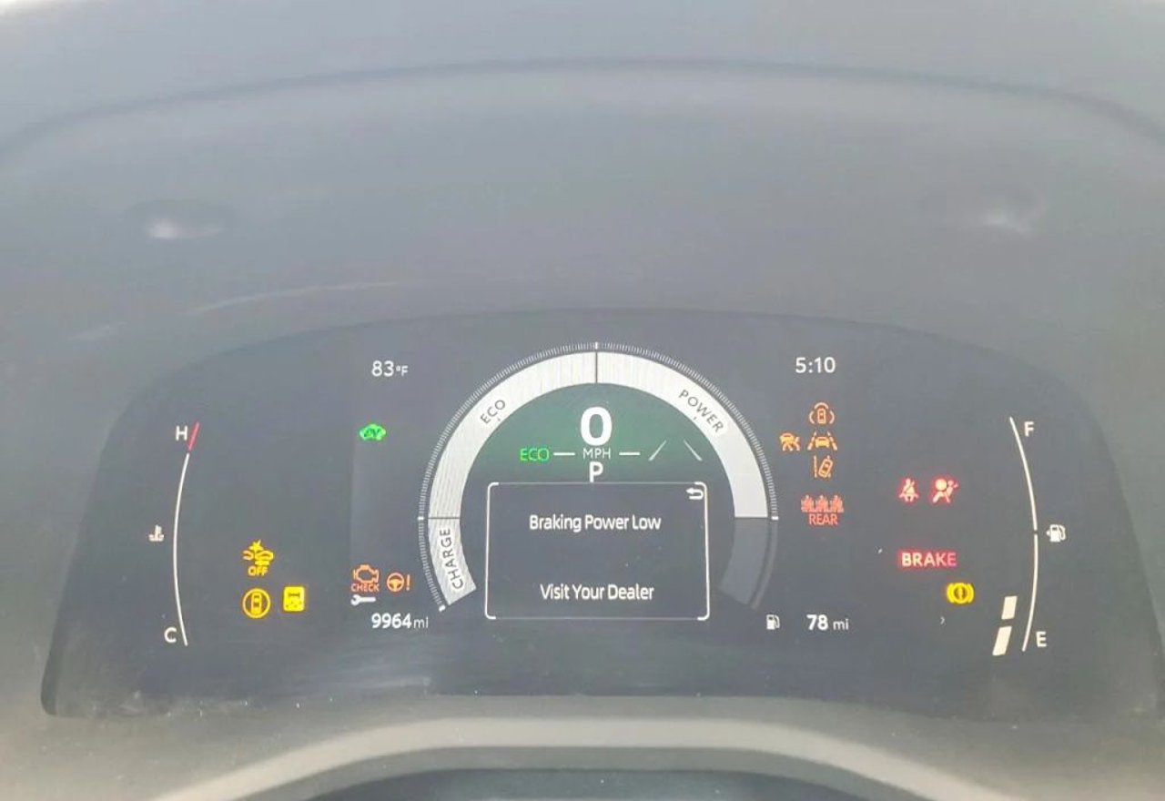2025 Toyota Camry SE - 4T1DAACKXSU594637 photo 17
