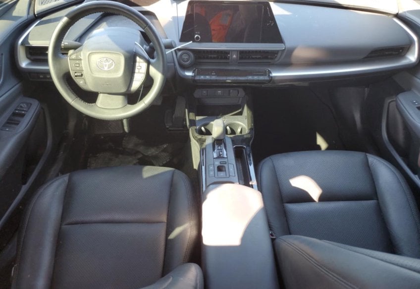 2024 Toyota Prius LE - JTDACAAU6R3042932 photo 8
