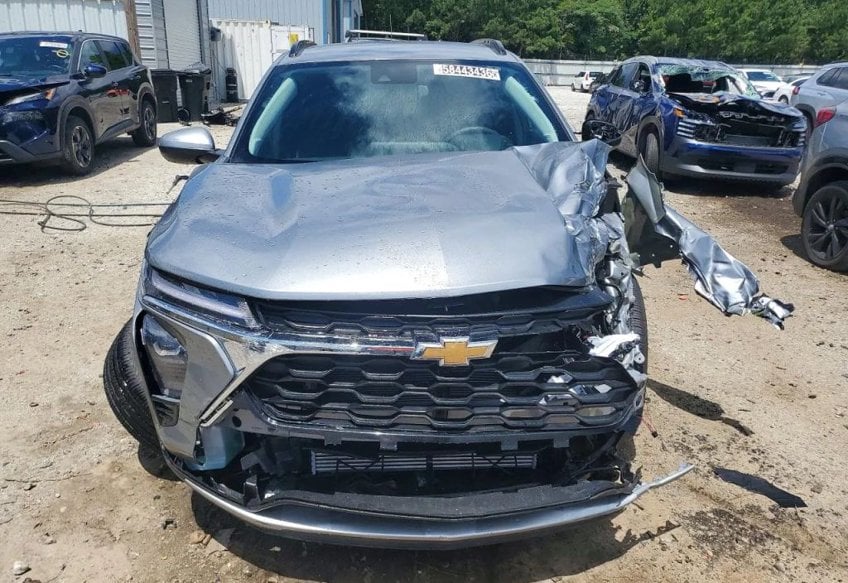 2026 Chevrolet Trax LT - KL77LHEPXTC146044 photo 5