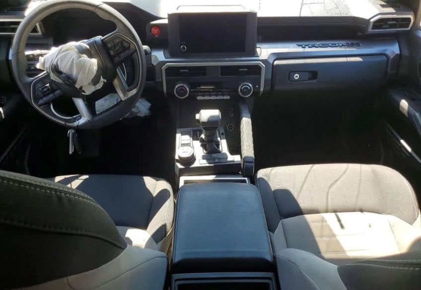 2025 Toyota Tacoma TRD Off-Road - 3TMLB5JN0SM134473 photo 9
