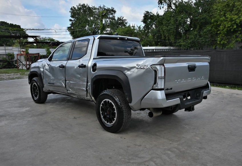 2024 Toyota Tacoma TRD Off-Road - 3TYLB5JN5RT024064 photo 4