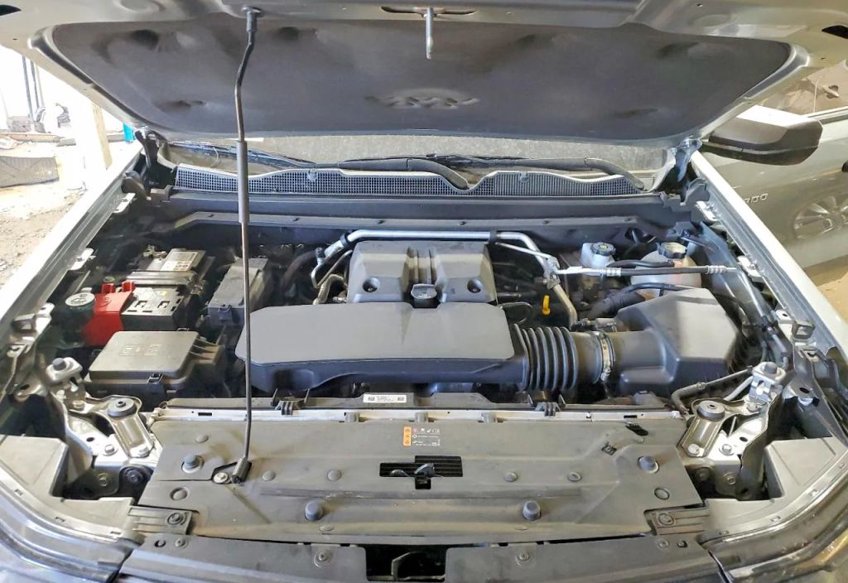 2025 Chevrolet Colorado Work Truck - 1GCPSBEK2S1170615 photo 11