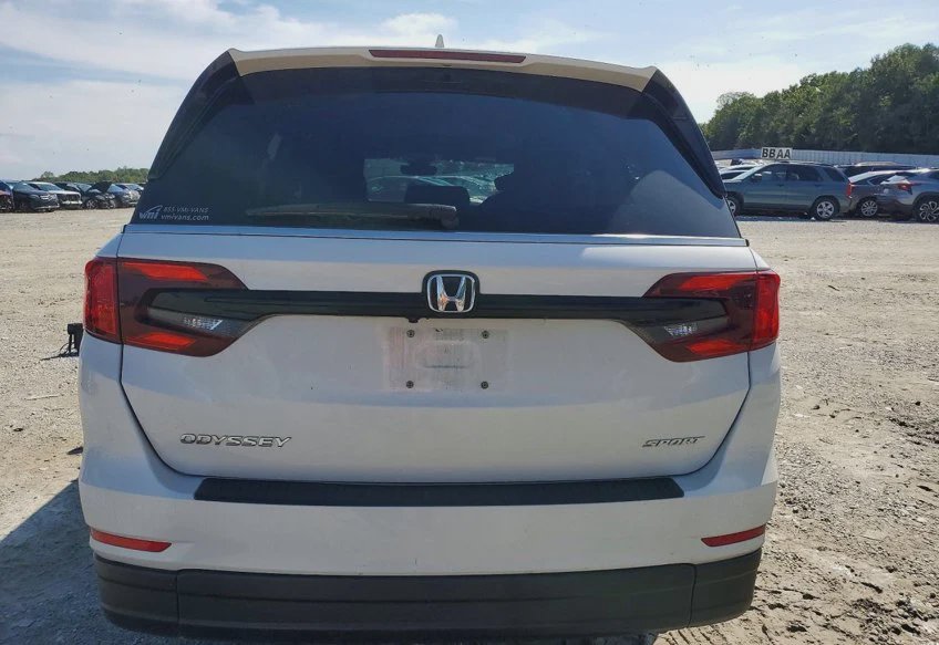 2023 Honda Odyssey Sport - 5FNRL6H79PB008872 photo 6