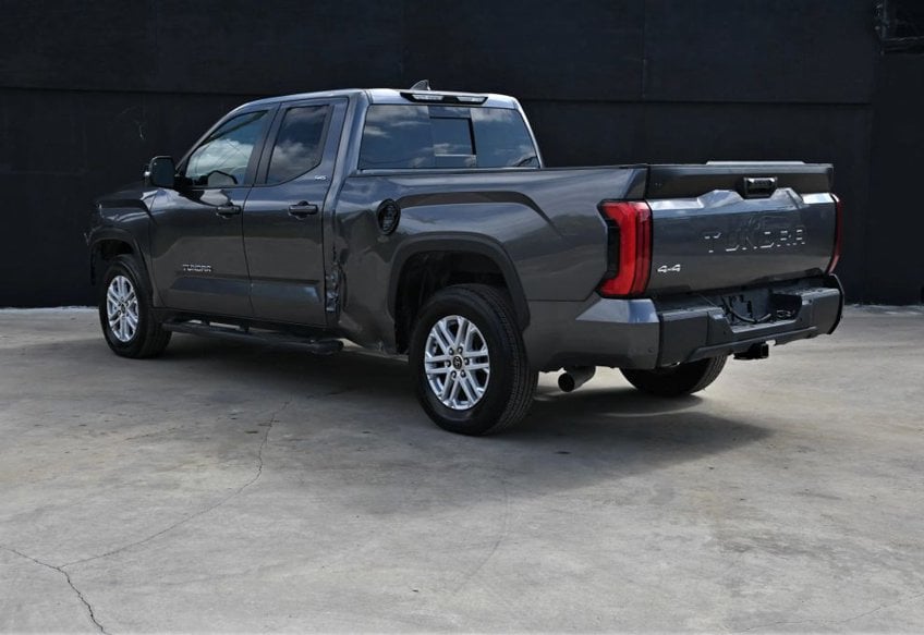 2024 Toyota Tundra SR5 - 5TFLA5DA6RX172581 photo 4