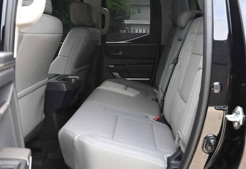 2024 Toyota Tundra SR5 - 5TFLA5DA4RX155343 photo 17