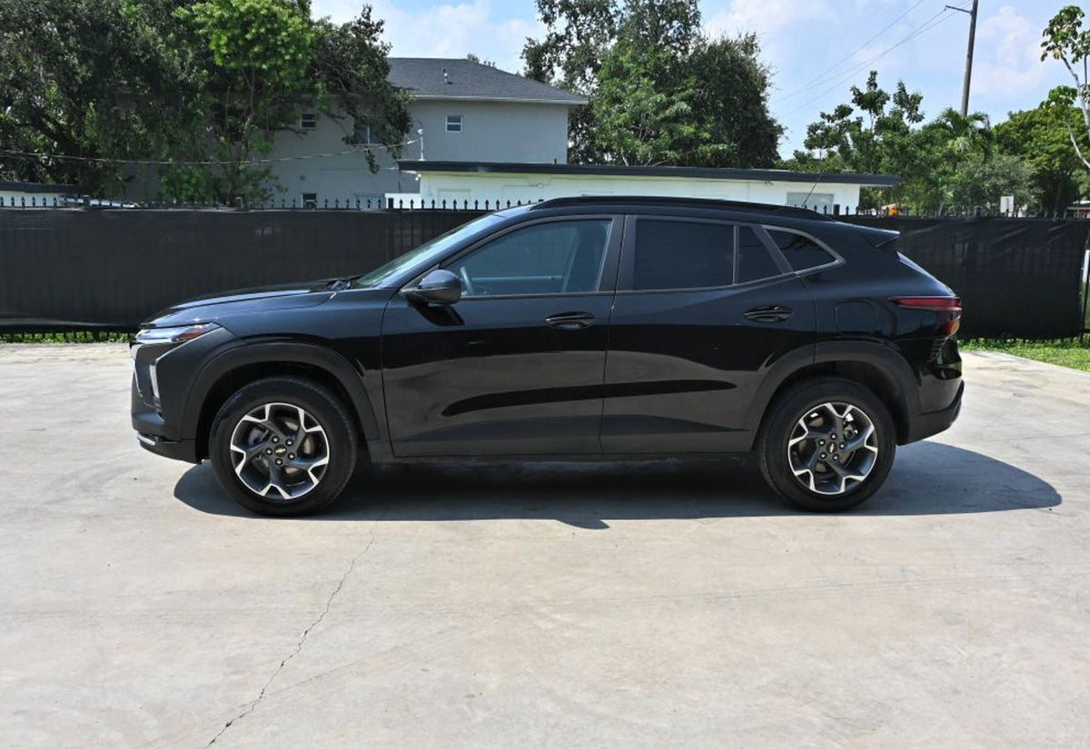 2025 Chevrolet Trax LT - KL77LHEP3SC109836 photo 22