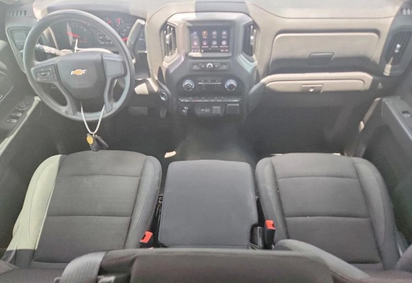 2024 Chevrolet Silverado 1500 Custom - 1GCPABEK1RZ327372 photo 8