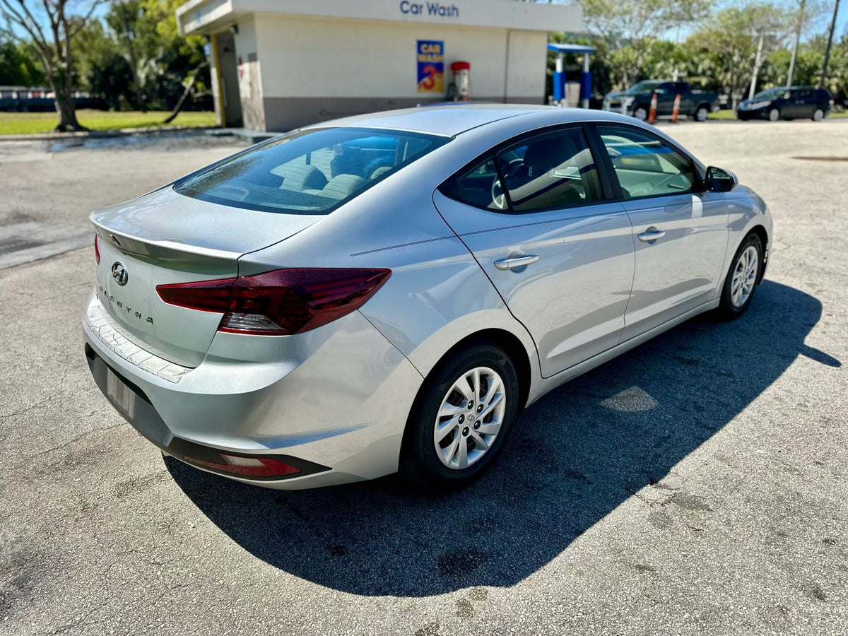 2019 HYUNDAI ELANTRA SE SEDAN 4D - 5NPD74LF0KH466683 photo 7