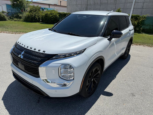 2023 MITSUBISHI OUTLANDER SE BLACK EDITION SPORT UTILITY 4D - JA4J4UA88PZ036197 photo 1