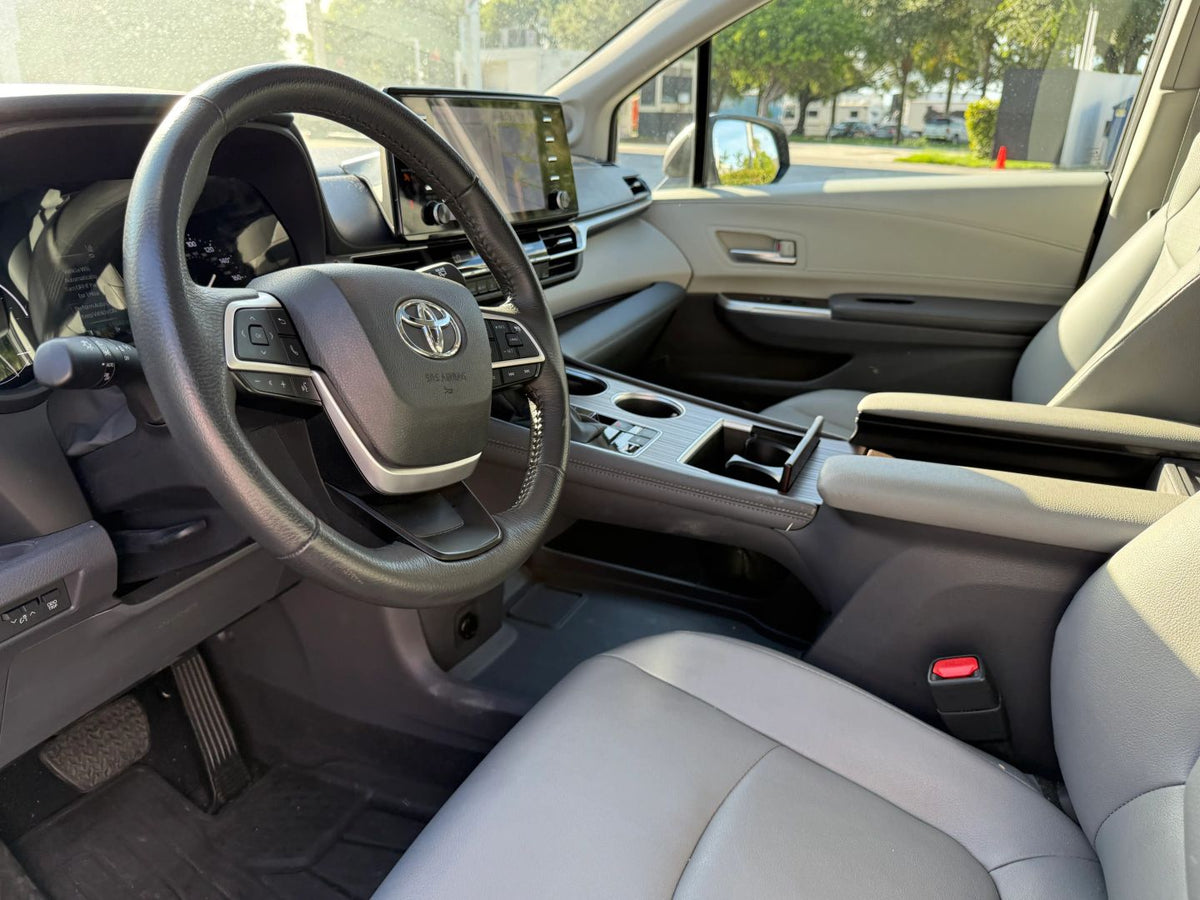 2024 TOYOTA SIENNA XLE VAN 4D - 5TDJRKEC8RS219789 photo 20